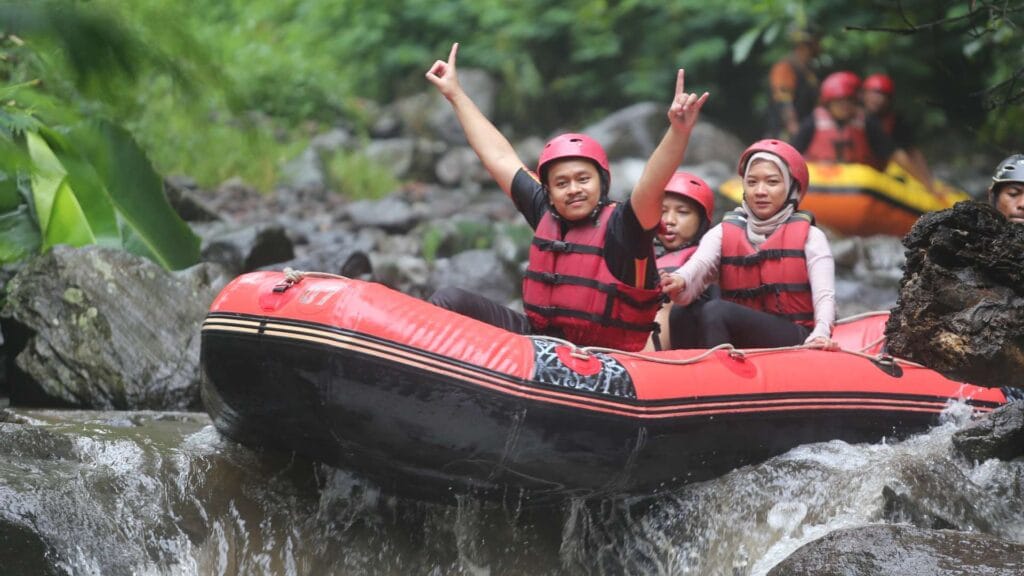 rafting di Pacet Mojokerto